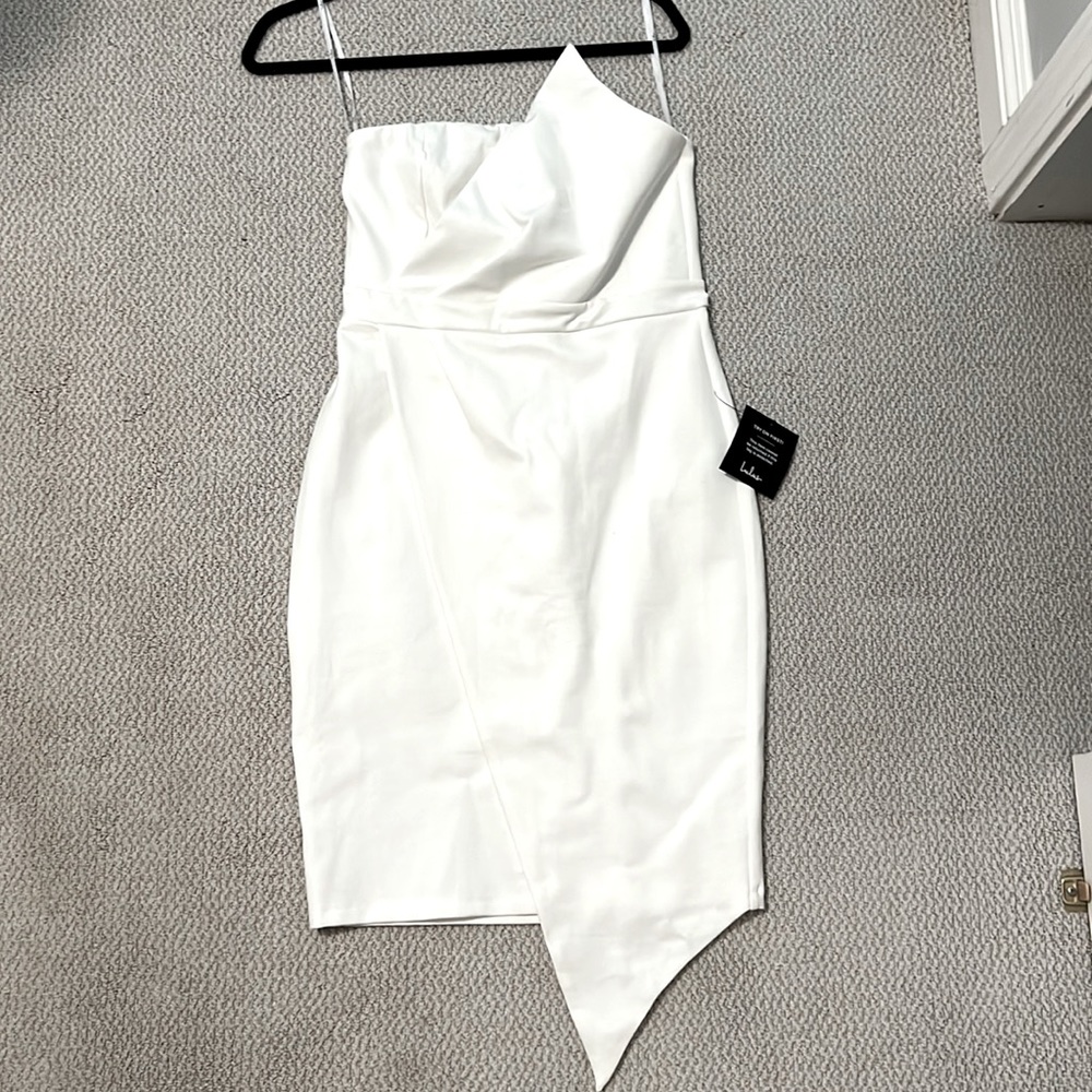 Lulu’s Queen of the City White Strapless Bodycon Dress
